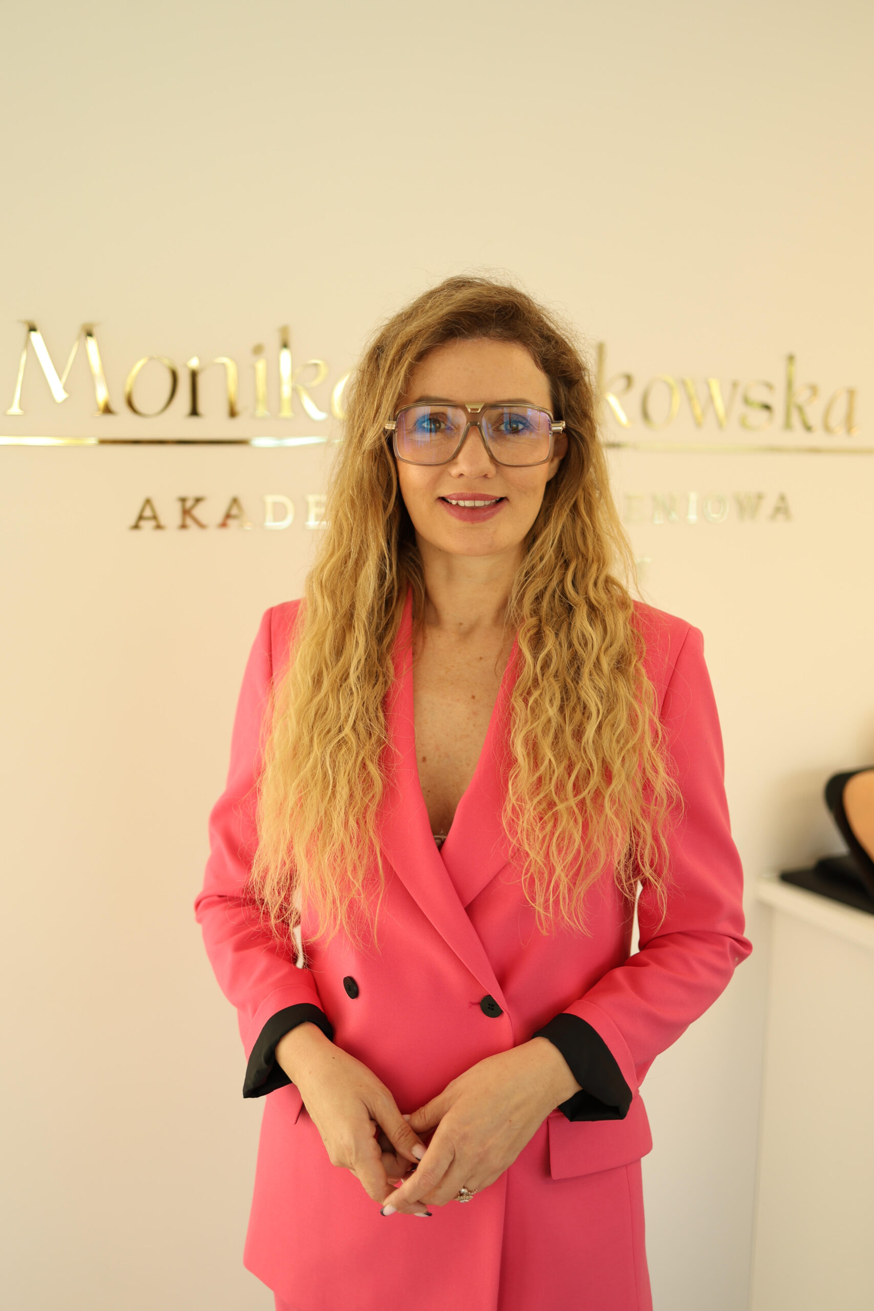 Monika Piórkowska, Akademia Piórkowska